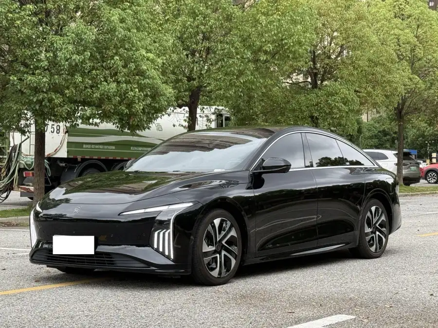 Dongfeng Forthing Xinghai S7 555