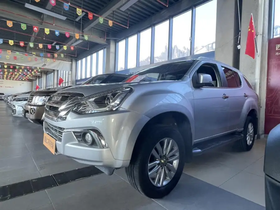 Isuzu mu-X