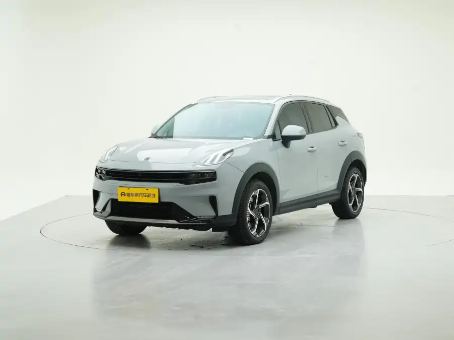 Lynk & Co 06 EM-P 84KM Pro