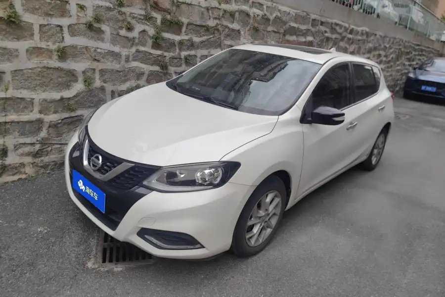 Nissan Tiida 1.6L CVT