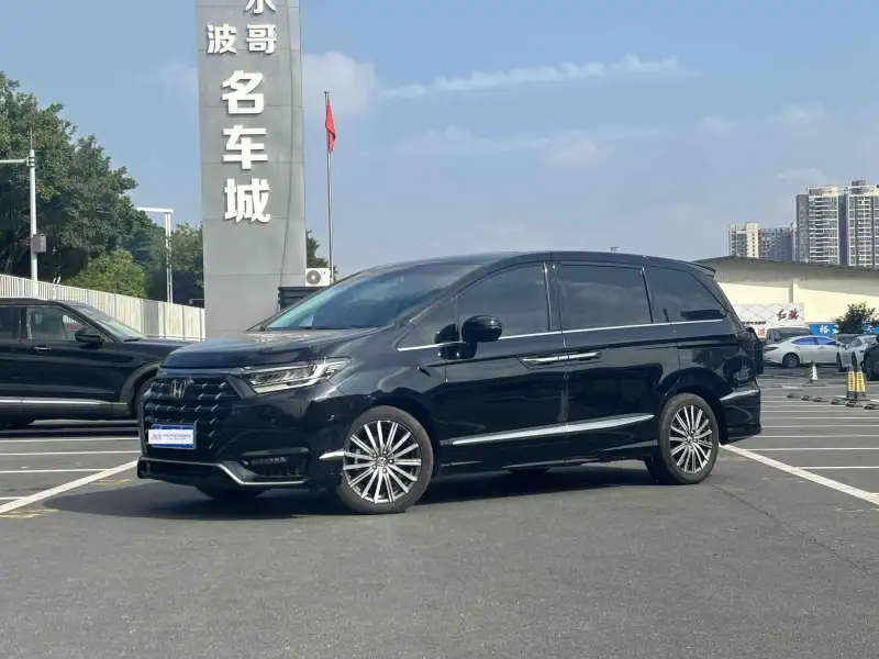 Honda Elysion 2.0L Supreme