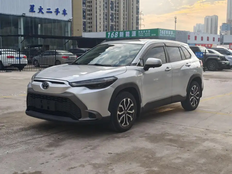 Toyota Frontlander 2.0L CVT Luxury