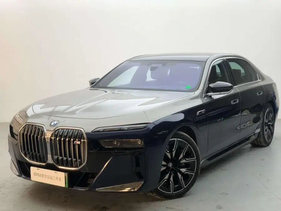 BMW i7 M70L xDrive