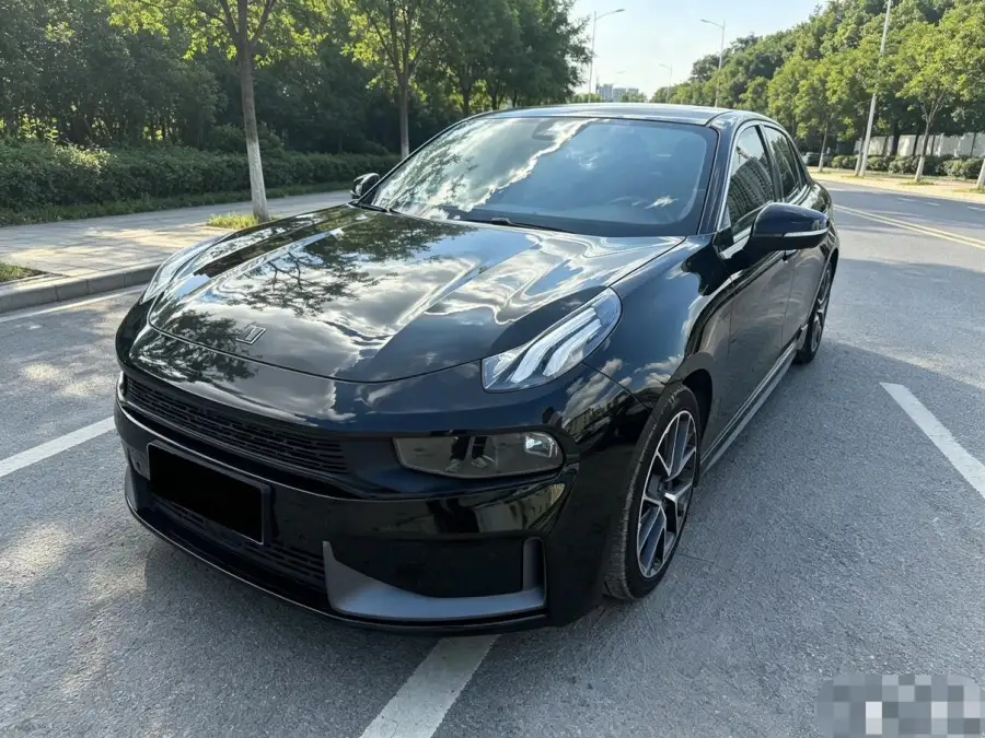 Lynk & Co 03 1.5TD DCT Pro