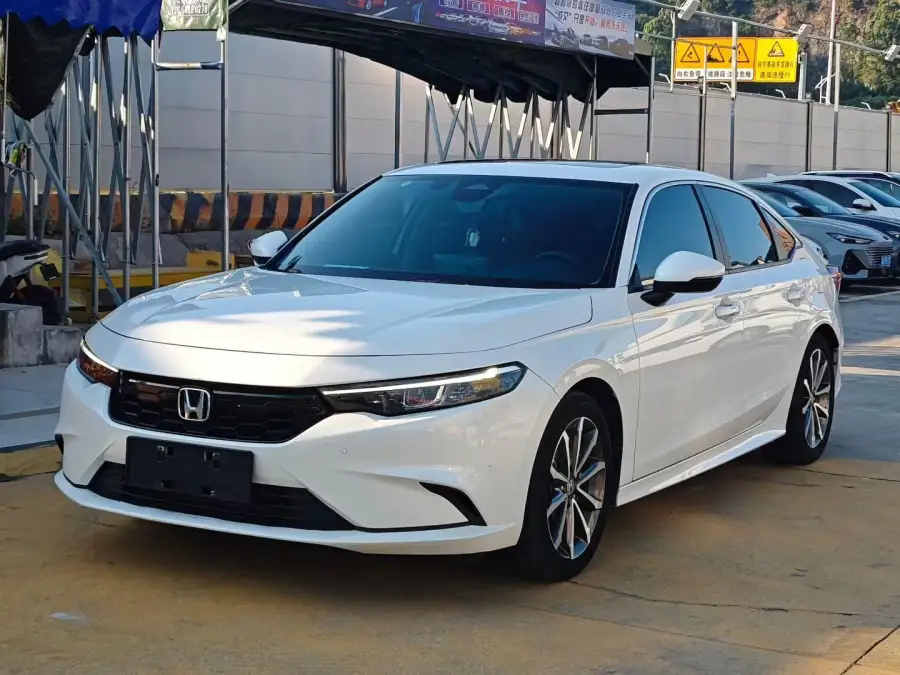 Honda Integra 240TURBO CVT Luxury