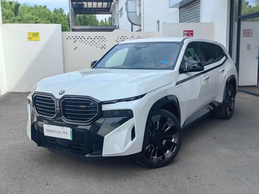BMW XM 4.4T Standard