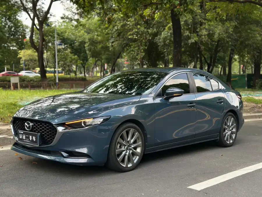 Mazda 3 Axela 2.0L