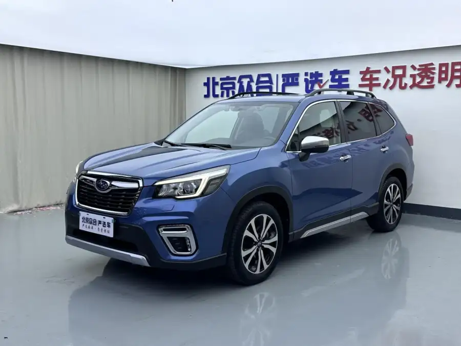 Subaru FORESTER 2.0i Flagship EyeSight