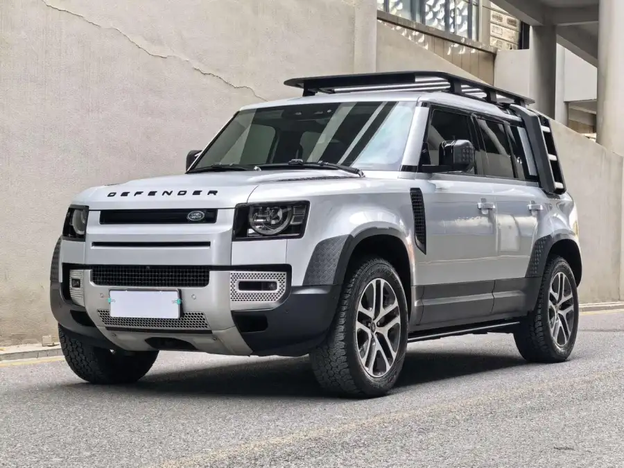 Land Rover Defender 110 P400