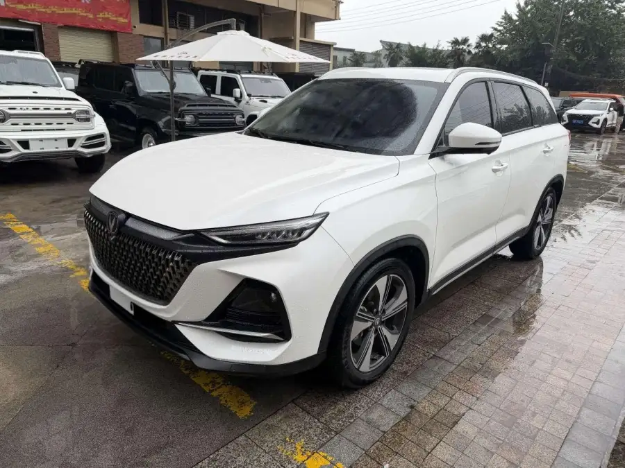 Changan X7 PLUS 1.5T DCT Premium 7 мест