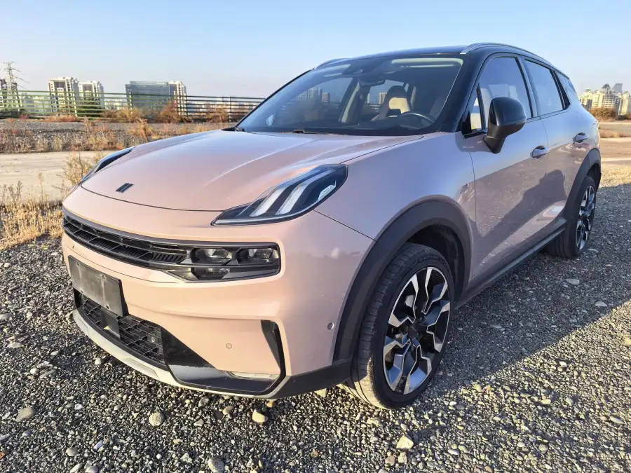 Lynk & Co 06 1.5T Shero