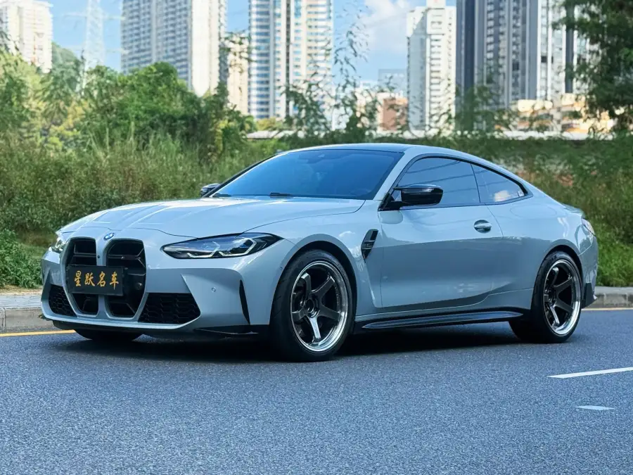 BMW M4 M4
