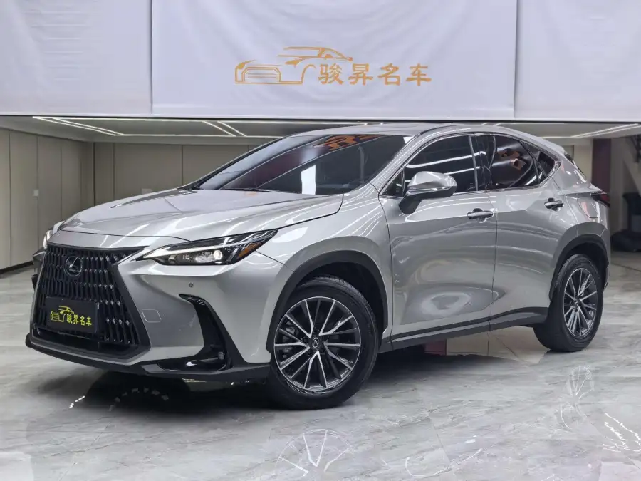 Lexus NX 350h 2WD