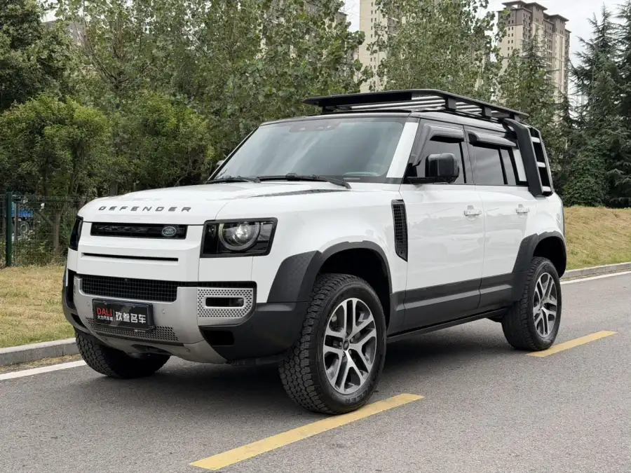 Land Rover Defender 110 P400