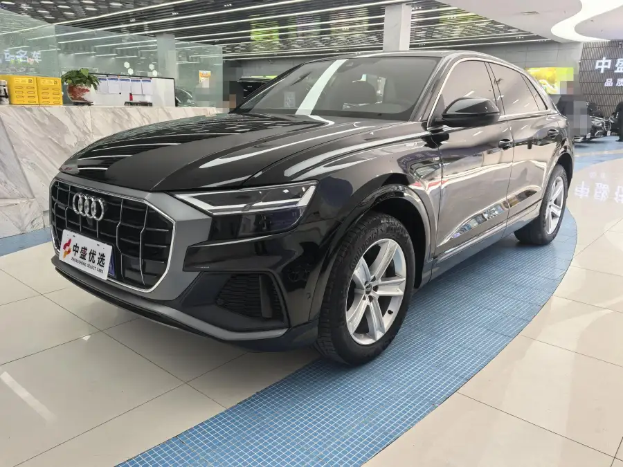 Audi Q8 45 TFSI