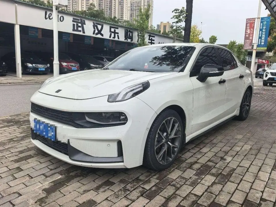 Lynk & Co 03 2.0TD DCT Pro