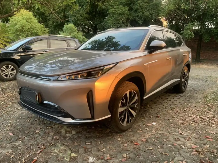 Roewe D5X DMH 135 Flagship