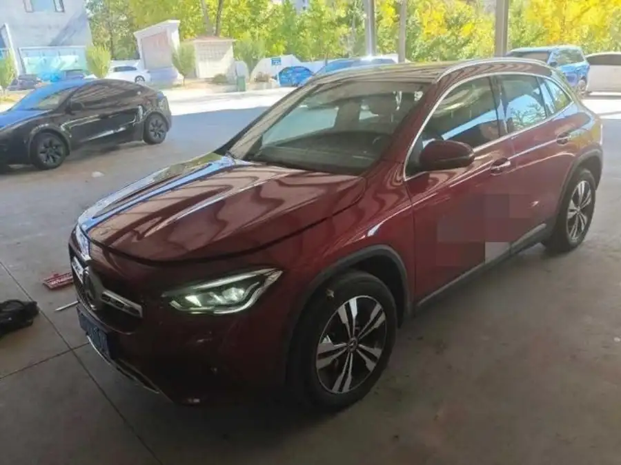 Mercedes-Benz GLA GLA 220