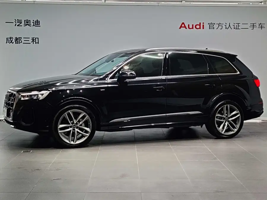 Audi Q7 55 TFSI quattro S line Sport
