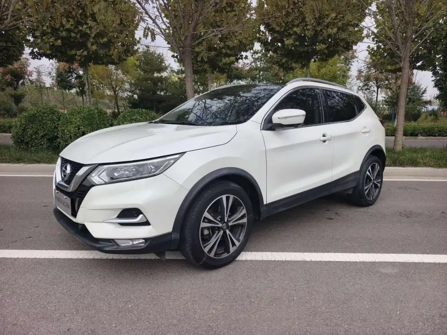 Nissan Qashqai 2.0L XV Prem Luxury