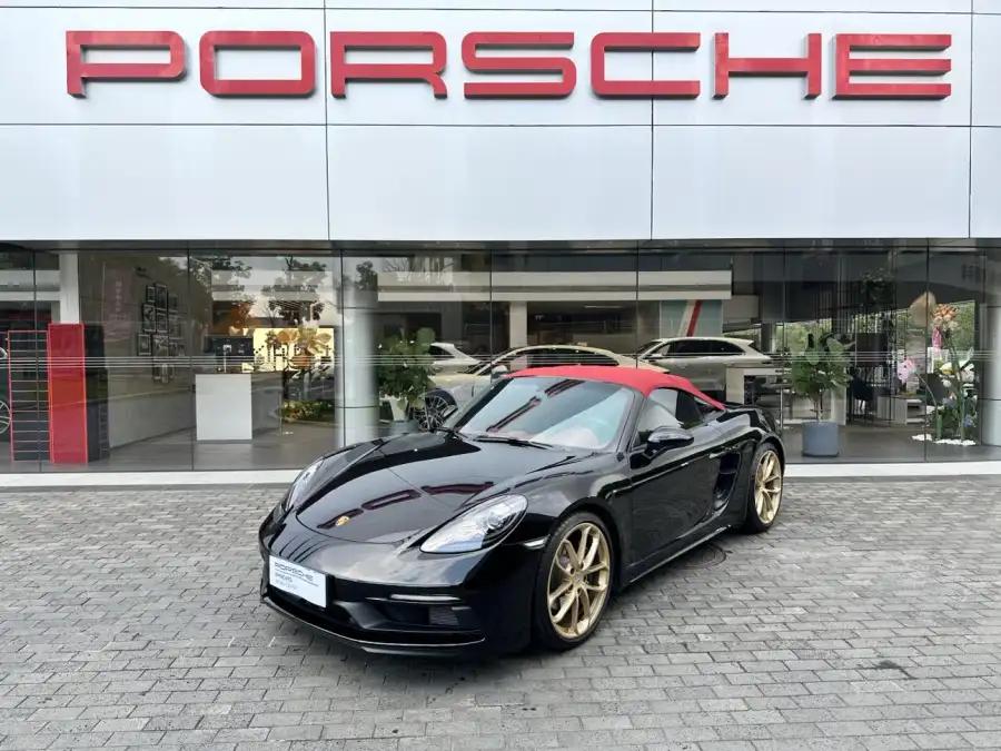 Porsche 718 Spyder 2.0T