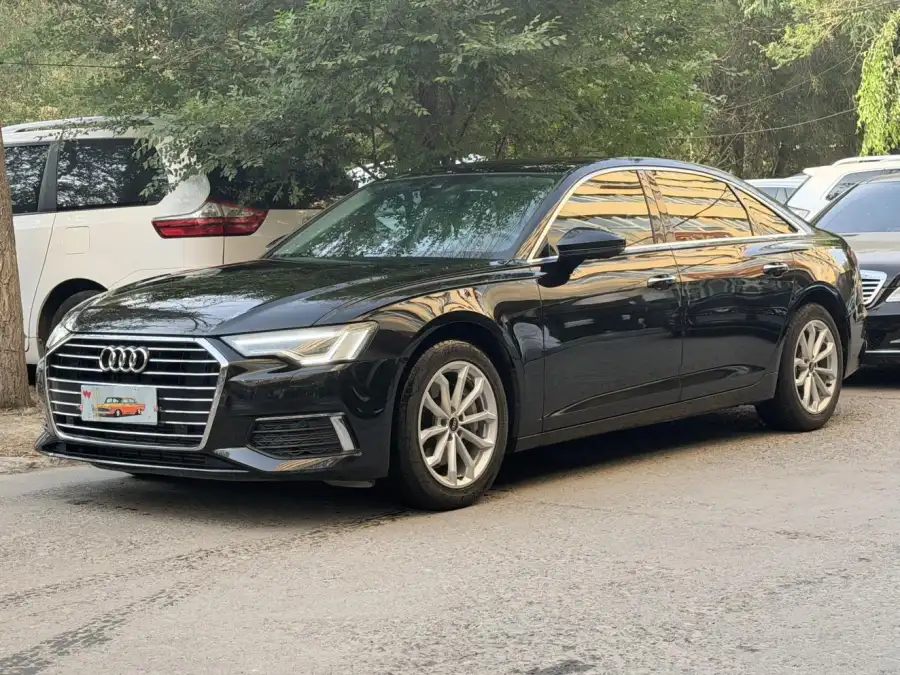 Audi A6L 40 TFSI