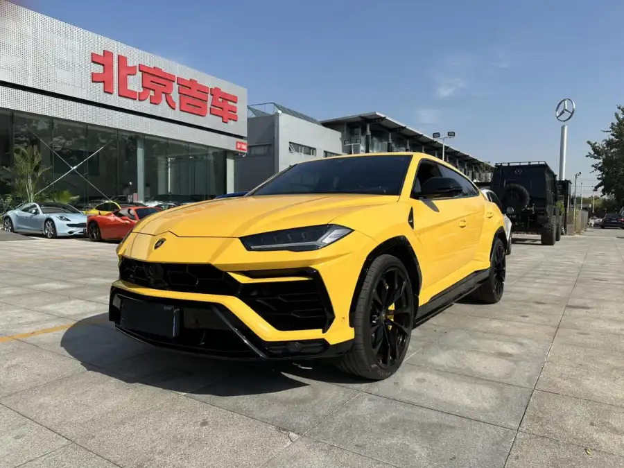 Lamborghini Urus 4.0T V8 Performante