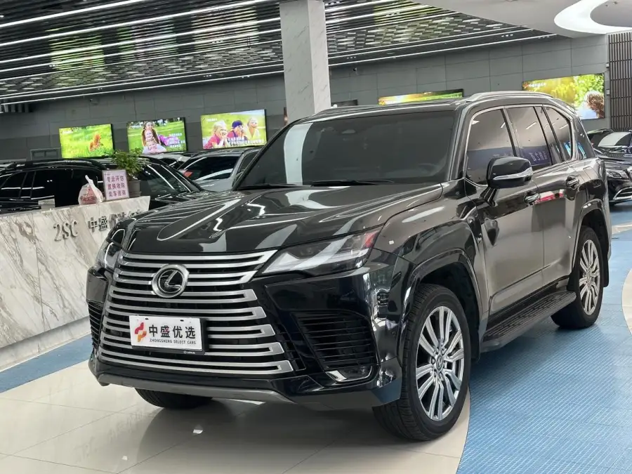 Lexus LX 700h VIP