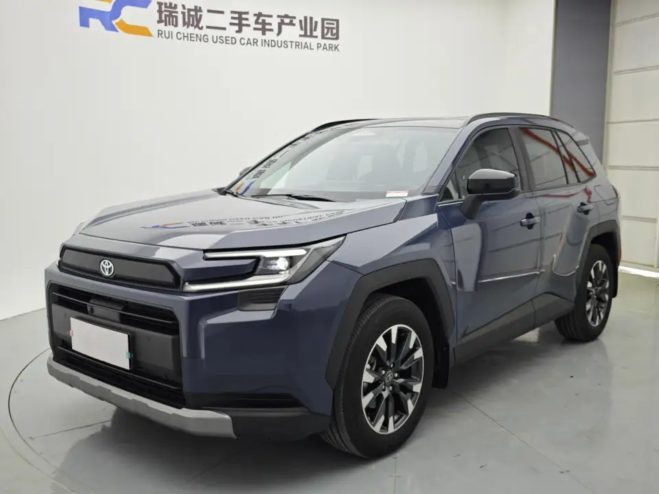 Toyota RAV4 2.0L 2WD Luxury