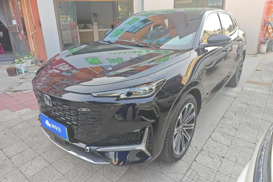 Changan UNI-K iDD iDD 1.5T 135km