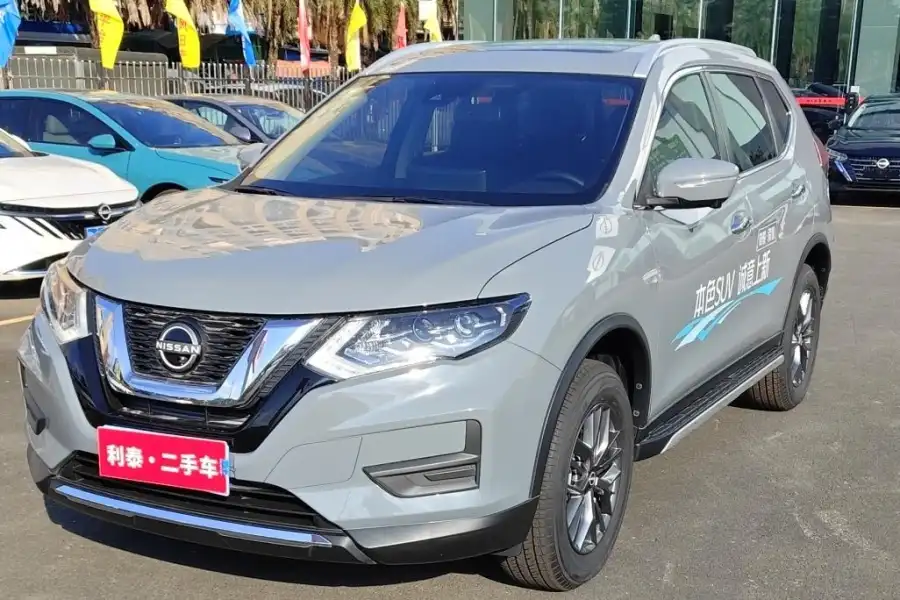Nissan X-Trail 2.0L 2WD Lead
