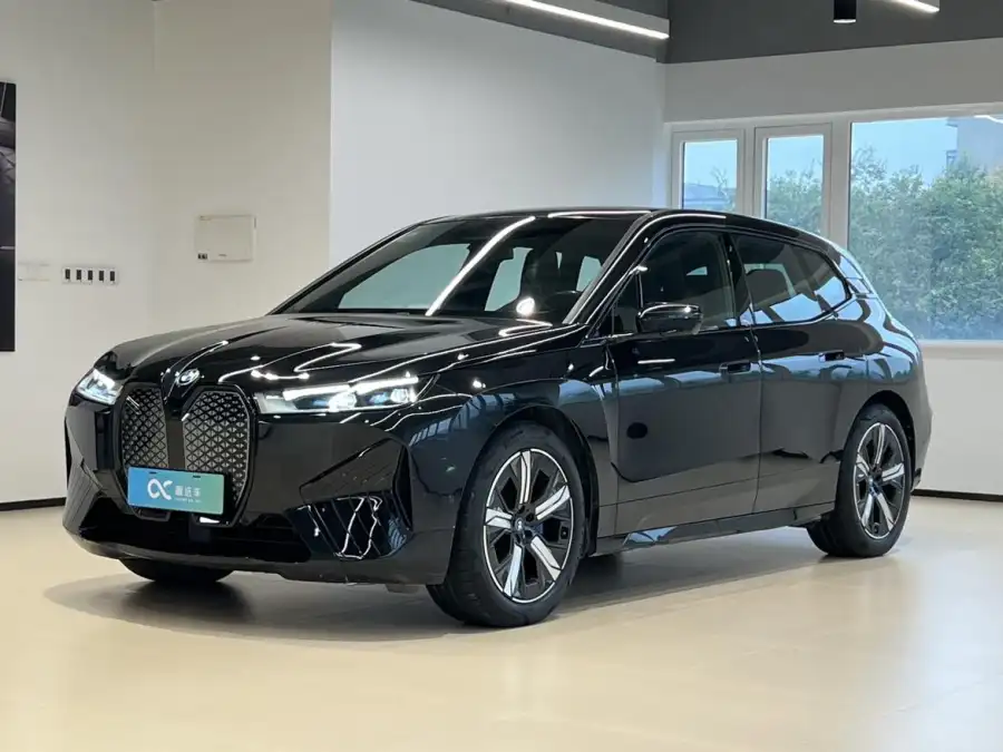 BMW iX xDrive40
