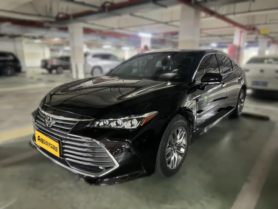 Toyota Avalon 2.5L Luxury