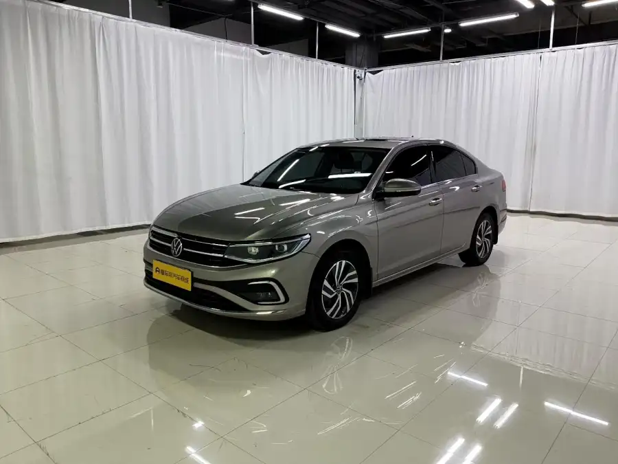 Volkswagen Bora 200TSI DSG