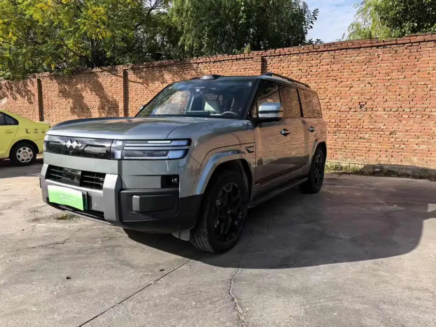 Fangchengbao Tai 7 PHEV 190KM 4WD Ultra