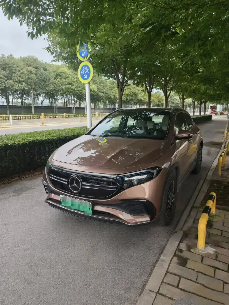 Mercedes-Benz EQA EQA 300 4MATIC