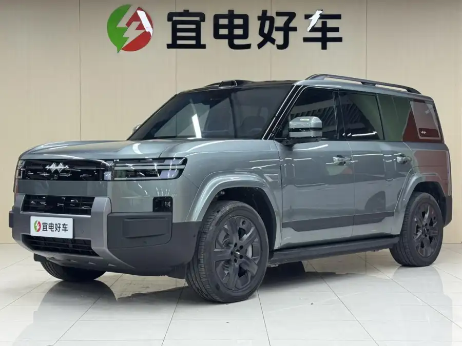 Fangchengbao Tai 7 EV 675KM 4WD
