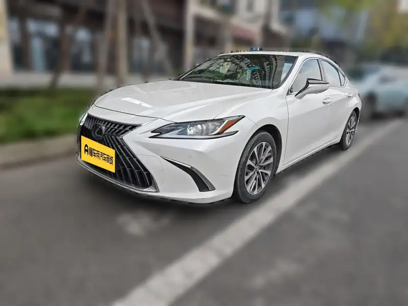 Lexus ES 300h