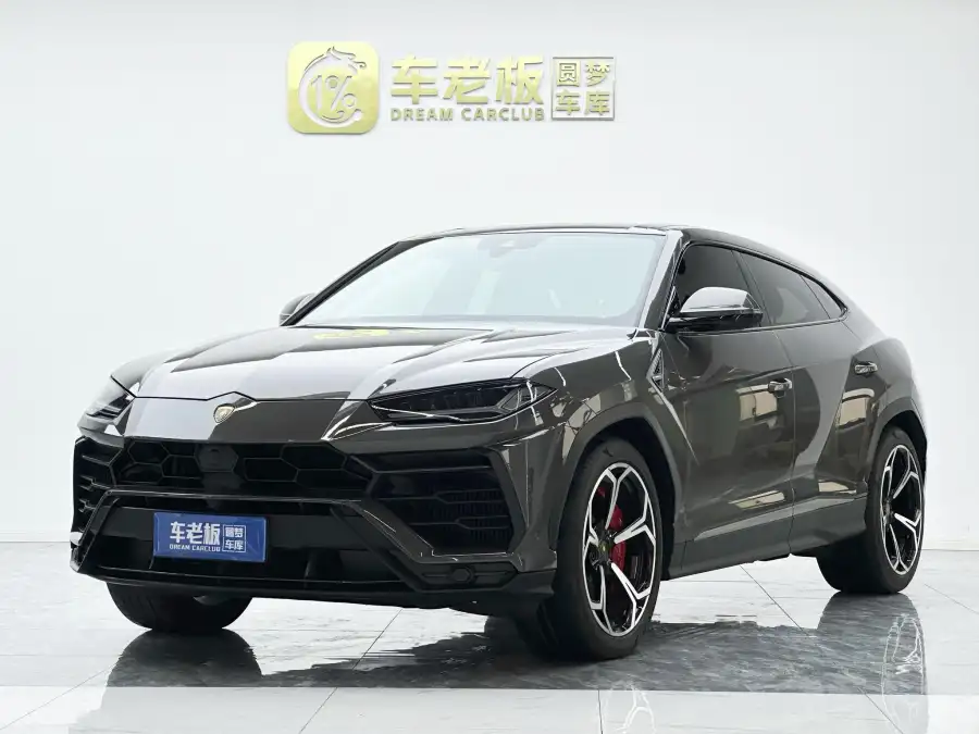 Lamborghini Urus 4.0T V8