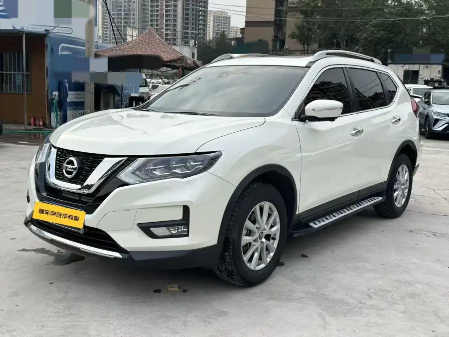 Nissan X-Trail 2.0L 2WD Smart