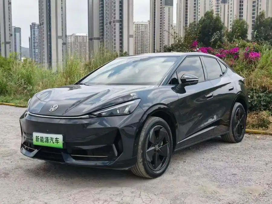 Volkswagen ID. UNYX 06 Ultra Long Range
