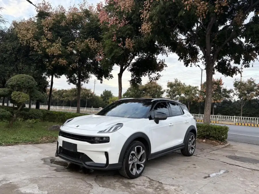 Lynk & Co 06 Remix 1.5T Hero