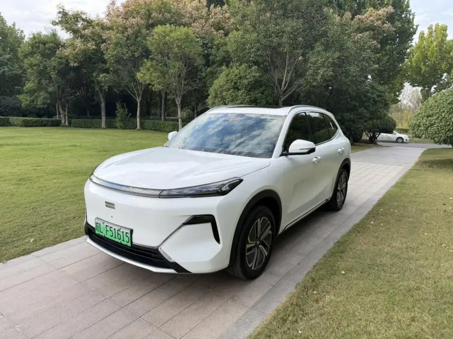 Geely Galaxy Starship 7 EM-i 120KM