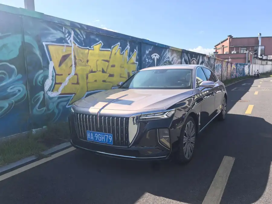 Hongqi H9 2.0T