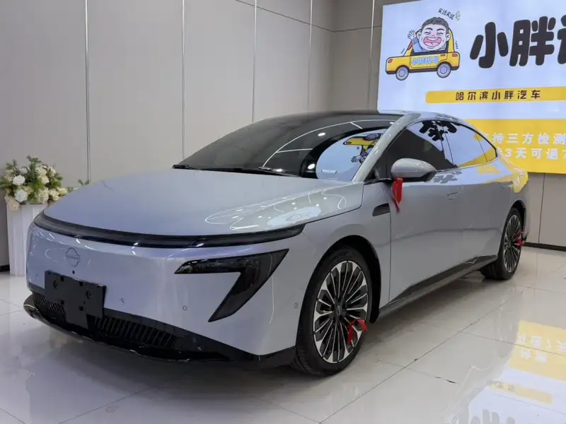 Nissan N7 625 Pro