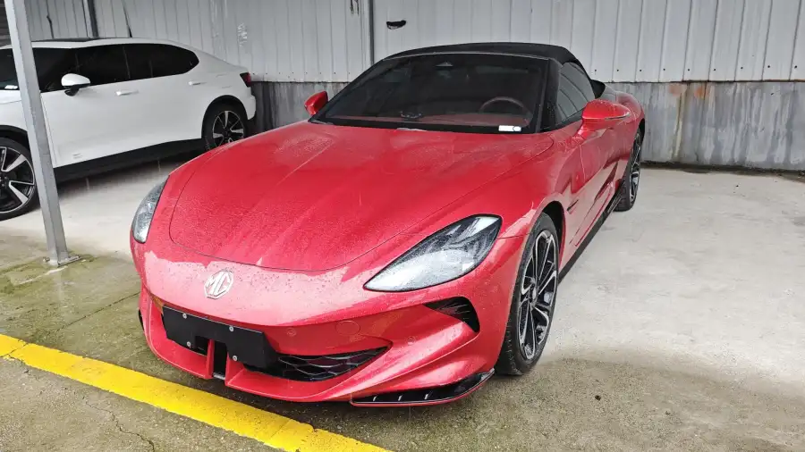 MG Cyberster 520km 4WD