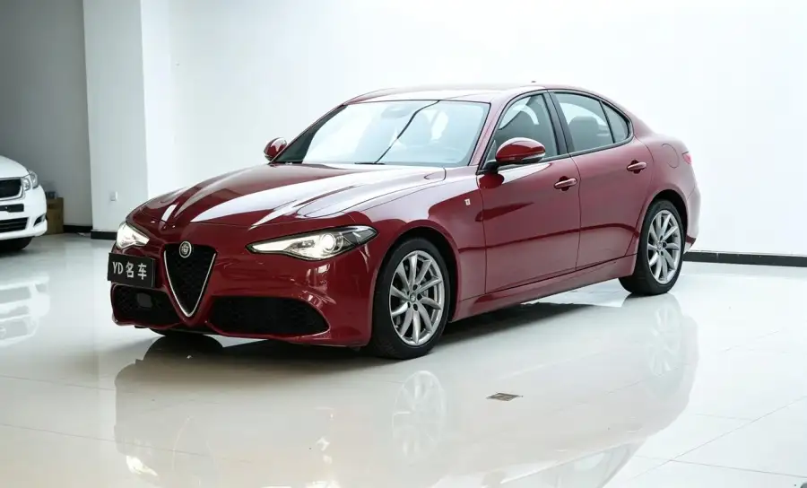 Alfa Romeo Giulia 2.0T 280HP Ti