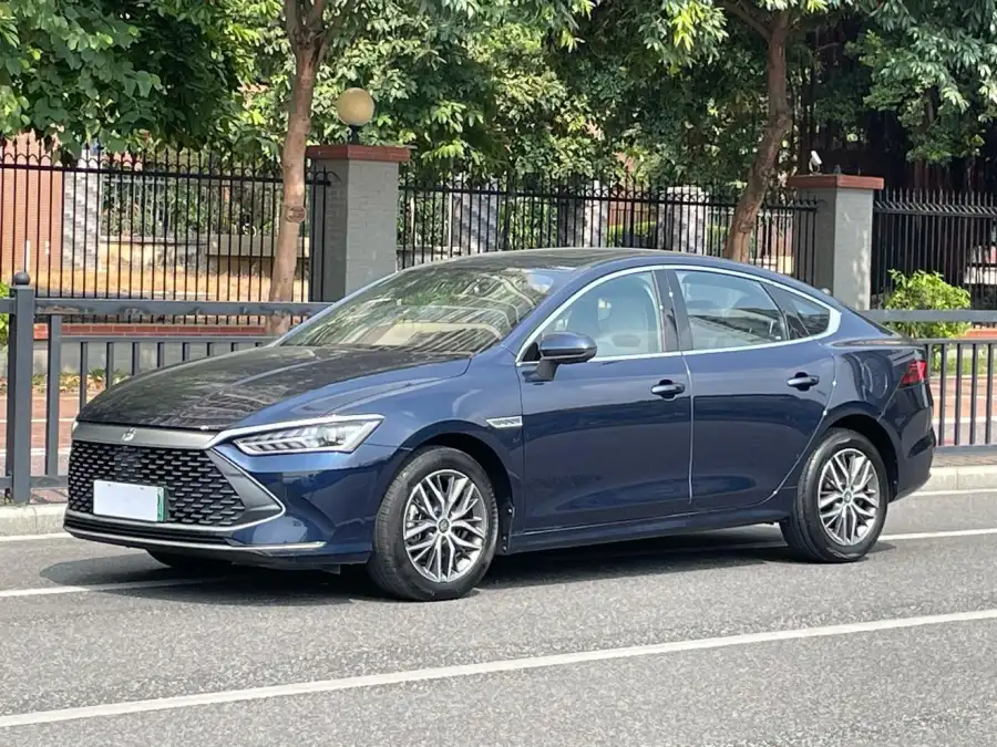 BYD Qin PLUS DM DM-i 55KM