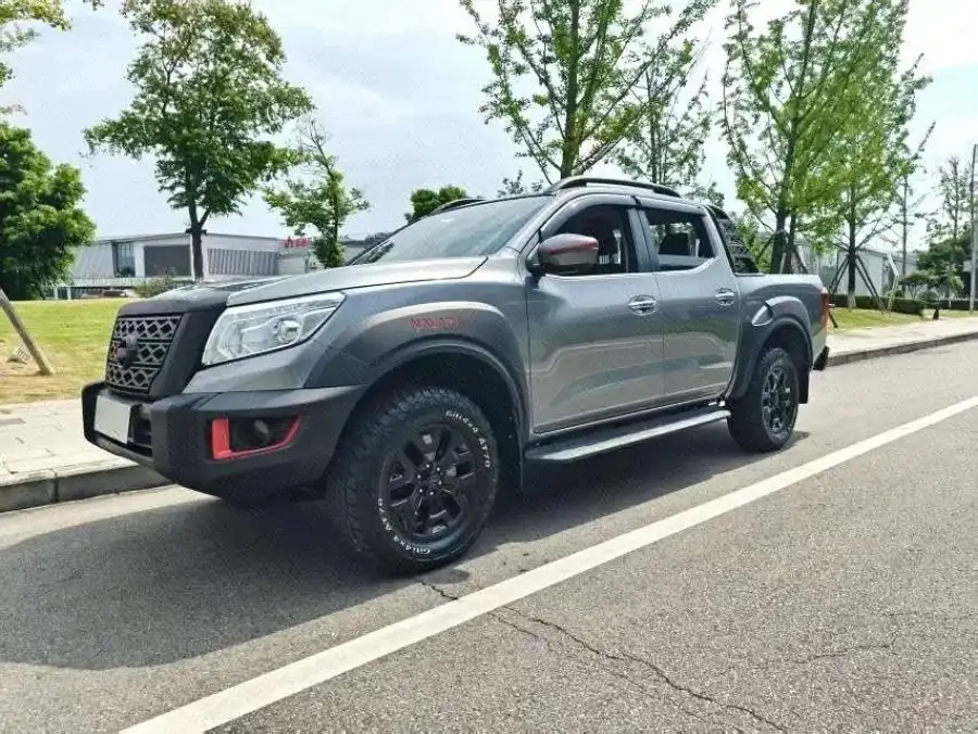 Nissan Navara 2.5L 4WD Premium QR25