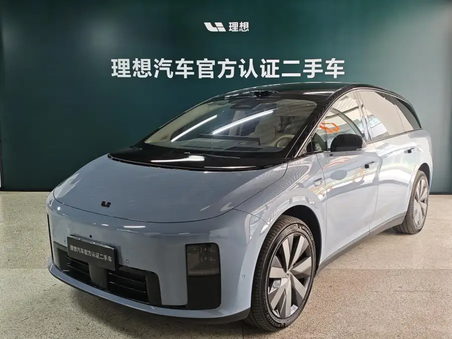 Li Auto i8 Standard